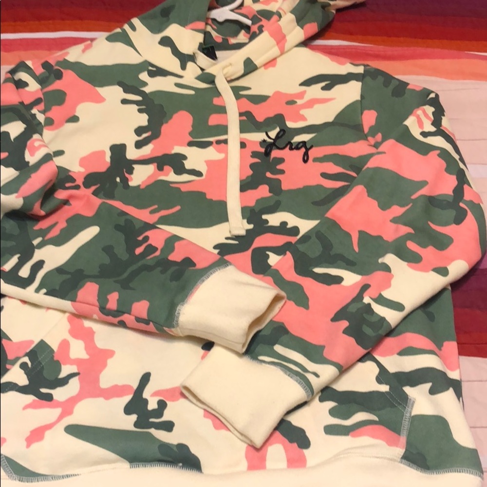 WOMENS SMALL LRG HOODIE.